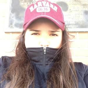 Meet your Posher, Fernanda